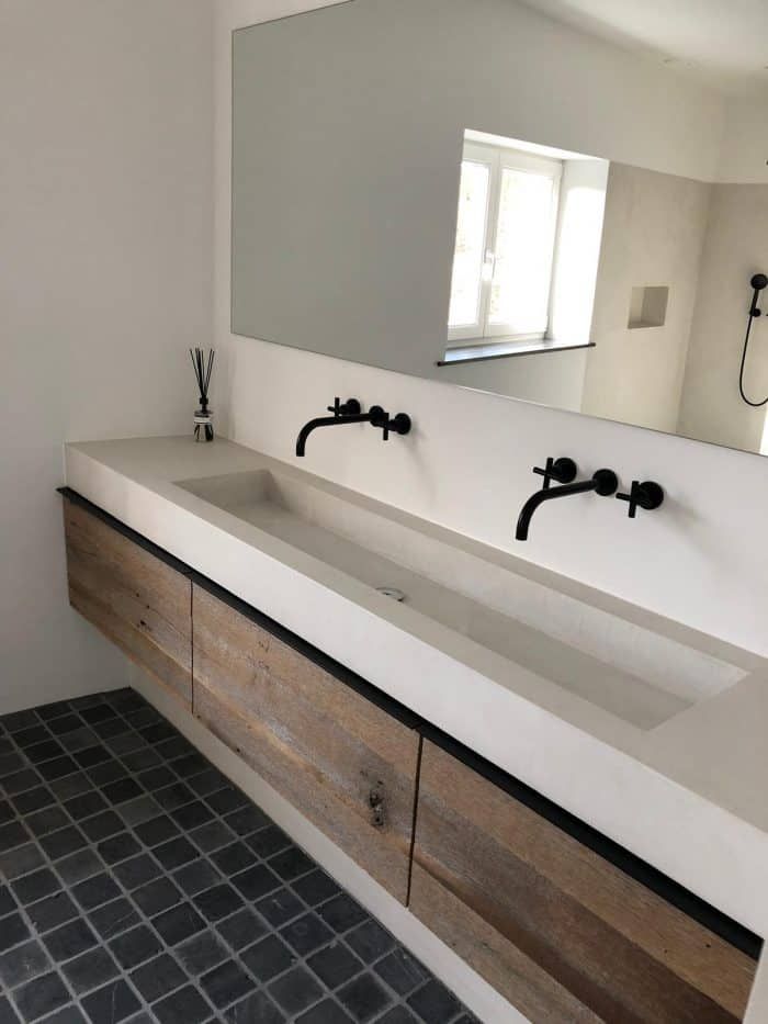 Brutalisme Badkamer - sfeervolle badkamer 14