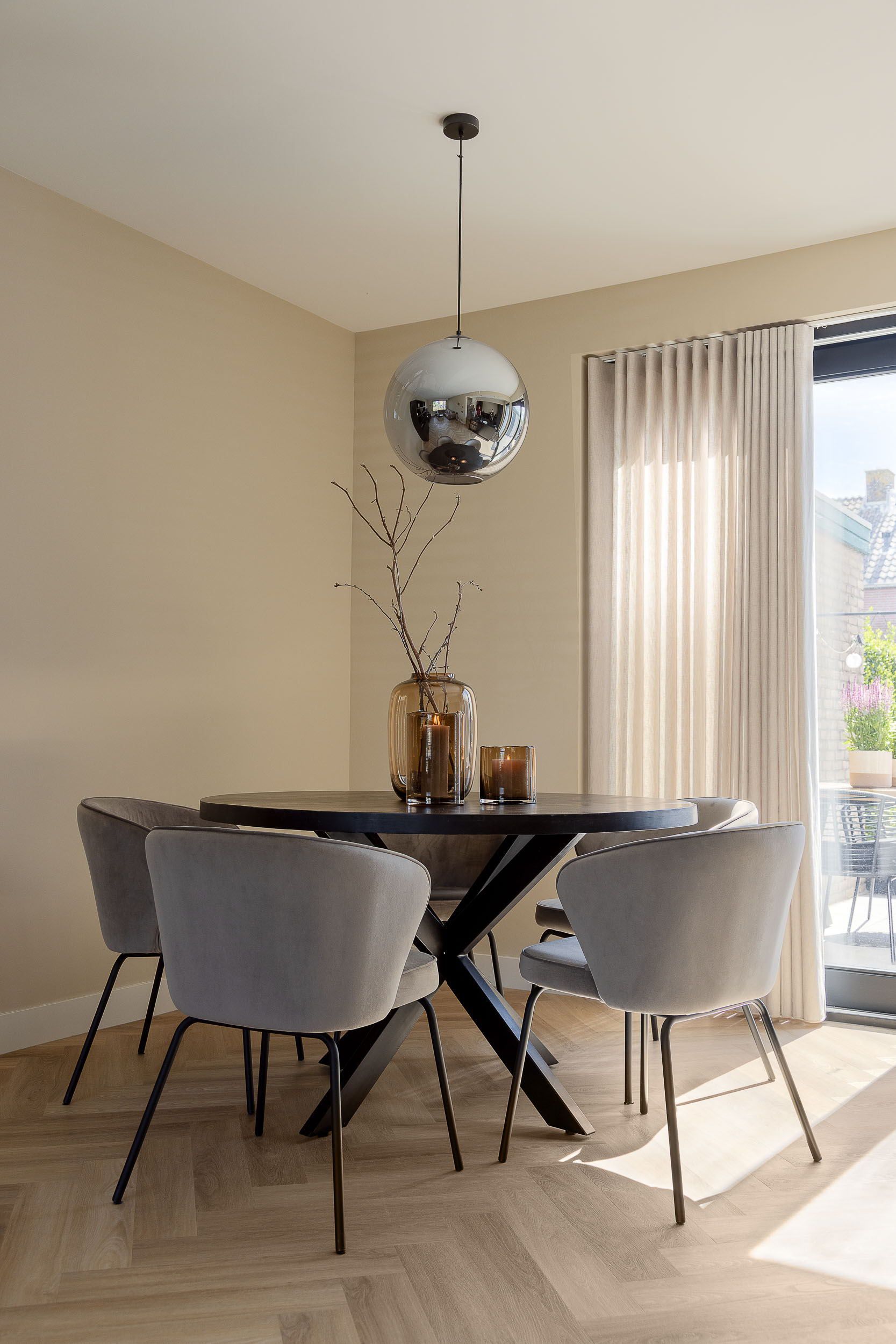 Maximalistisch Eetkamer - sfeervolle eetkamer 13