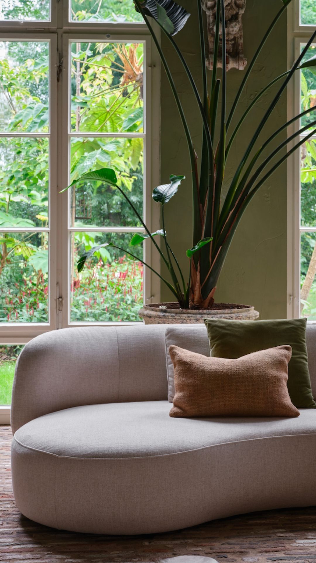 Organic Modern Woonkamer - sfeervolle woonkamer 7