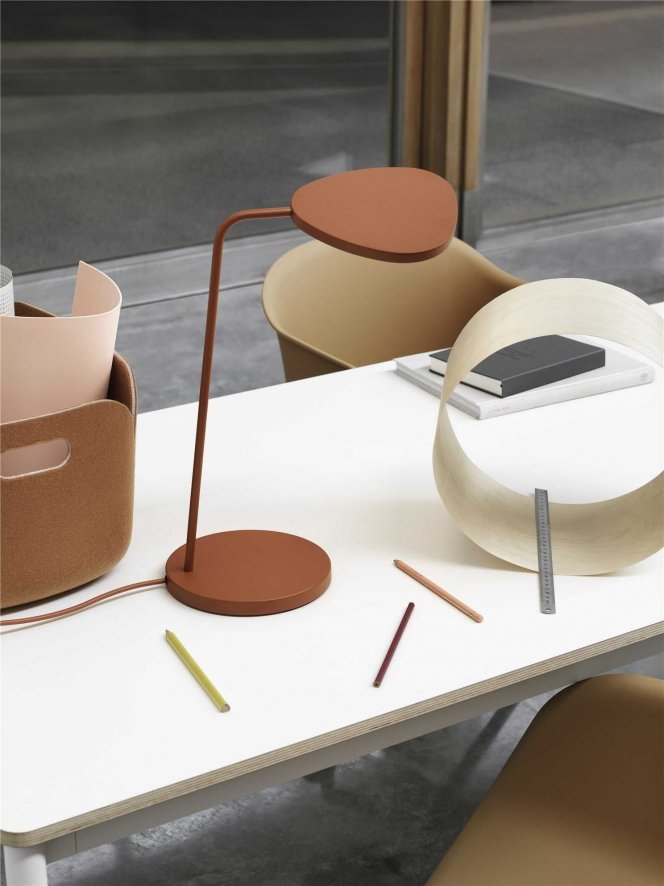Muuto Leaf bureaulamp