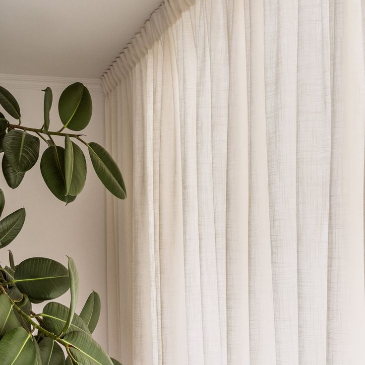 Linnen gordijnen off-white doorschijnend eetkamer